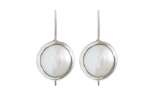 Load image into Gallery viewer, Silver Keshi Pearl Earrings